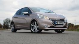 Peugeot 208 Hatchback 3d 1.6 VTI 120KM - galeria redakcyjna - widok z przodu