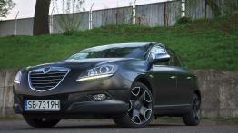 Lancia Delta III Hatchback 1.9 Twinturbo MultiJet 190KM - galeria redakcyjna - widok z przodu
