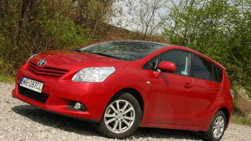 Toyota Verso Minivan 1.6 Valvematic 132KM 97kW od 2009