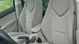 Peugeot 308 SW Facelifting 1.6 e-HDI FAP STT 112KM - galeria redakcyjna - fotel kierowcy, widok z pr