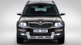 Skoda Yeti Facelifting (2014) - przód - reflektory włączone
