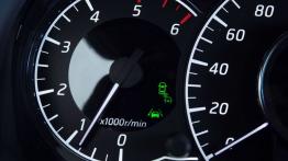 Nissan Note II 1.5 dCi (2013) - obrotomierz