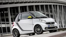 Smart Fortwo II Cabrio Facelifting 1.0 mhd 71KM 52kW od 2012