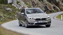BMW 225i Active Tourer (2014) - widok z przodu