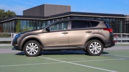 Toyota RAV4 IV 2.2 D-4D 150KM - galeria redakcyjna - lewy bok