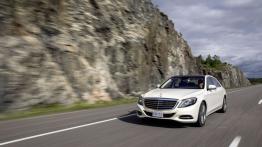 Mercedes S 350 BlueTEC (2014) - widok z przodu