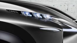 Lexus LF-NX Concept (2013) - prawy przedni reflektor - włączony