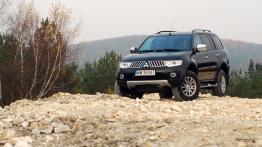 Mitsubishi Pajero Sport II 2.5 DI-D - galeria redakcyjna - widok z przodu