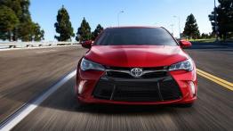 Toyota Camry Facelifting XSE (2015) - widok z przodu