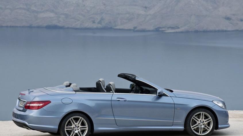Mercedes Klasa E W212 Kabriolet 500 BlueEFFICIENCY 408KM 300kW 2011-2012