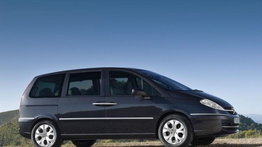 Citroen C8 2.2 i 16V 160KM 118kW 2002-2014