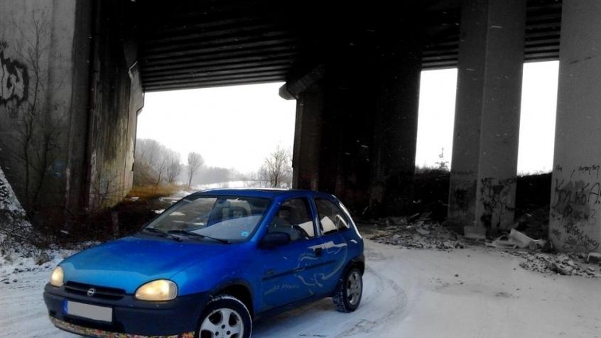 Opel Corsa B Hatchback 1.2 i 45KM 33kW 1993-1998