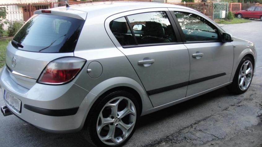 Opel Astra H Hatchback 5d 1.4 TWINPORT ecoFLEX 90KM 66kW 2004-2013