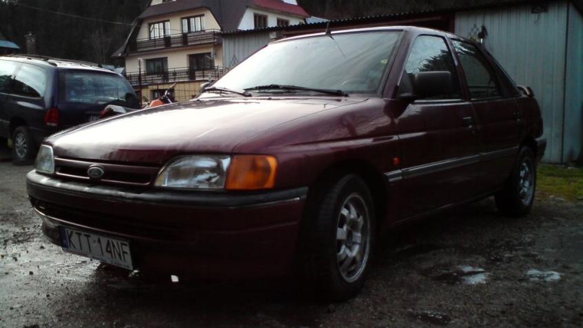 Ford Escort V Hatchback 1.6 106KM 78kW 1990-1992