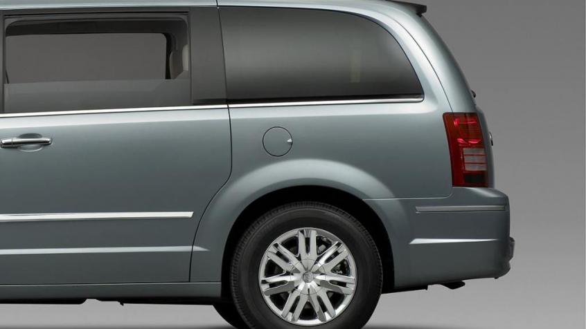 Chrysler Voyager V Van 2.4 i 16V 147KM 108kW 2005-2010