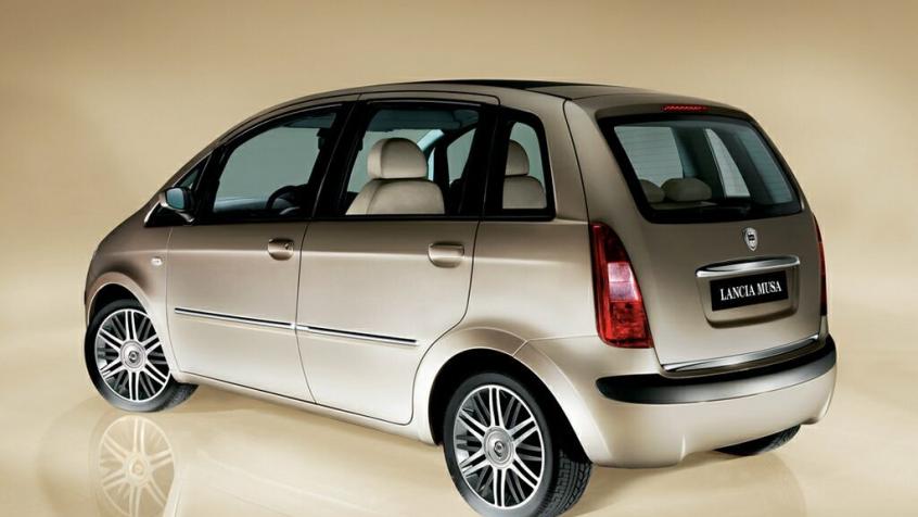 Lancia Musa Mikrovan 1.3 MultiJet 16v 95KM 70kW 2006-2008