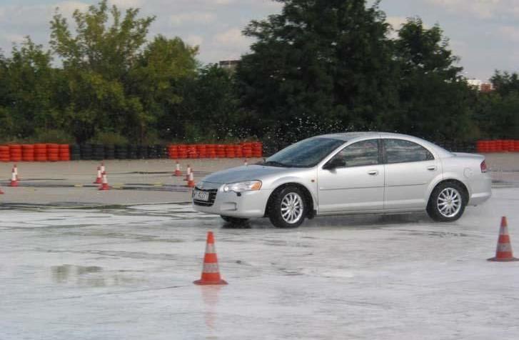 Chrysler Sebring II Sedan 2.4 i 16V 152KM 112kW 2001-2006