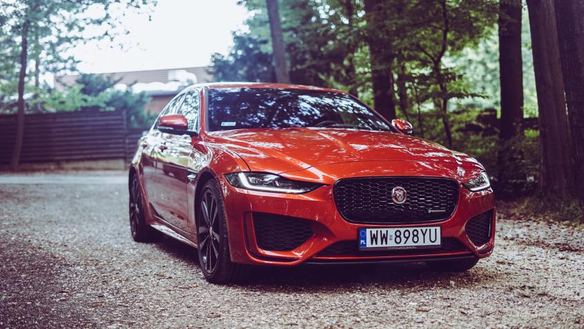Jaguar XE Sedan Facelifting