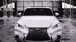 Lexus IS III - widok z przodu