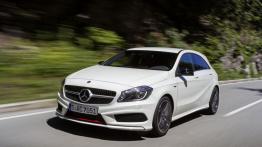 Mercedes A 250 Sport (W176) 2012 - widok z przodu