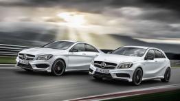Mercedes A45 AMG (2013) - widok z przodu