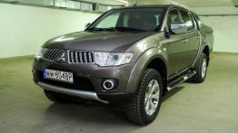 Mitsubishi L200 IV Double Cab 2.5 HP DOHC 178KM - galeria redakcyjna - widok z przodu