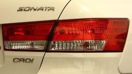 Hyundai Sonata IV Sedan Facelifting 2.4 DOHC 174KM 128kW 2008-2009