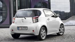 Toyota iQ - widok z tyłu