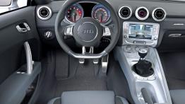 Audi Shooting Brake Concept - kokpit