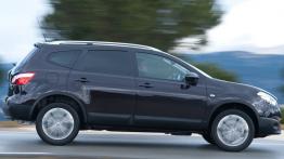 Nissan Qashqai + 2 2010 - prawy bok