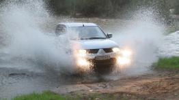 Mitsubishi L200 IV - widok z przodu