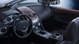 Aston Martin DB9 Volante - pełny panel przedni