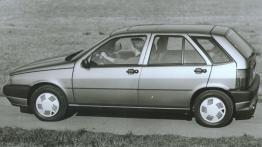 Fiat Tipo - lewy bok