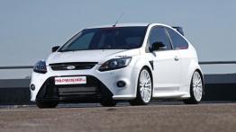 Ford Focus RS MR Car Design - przód - reflektory wyłączone
