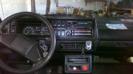 Volkswagen Golf II - galeria społeczności - kokpit