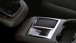 Ford Focus C-Max 2004 - tunel środkowy między fotelami