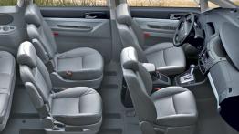 Ssangyong Rodius 2007 - widok ogólny wnętrza z przodu