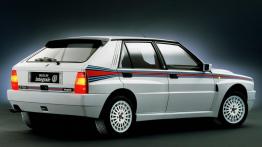 Lancia Delta - prawy bok
