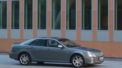 Cadillac STS