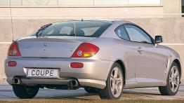Hyundai Coupe 2002 - widok z tyłu
