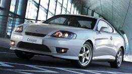 Hyundai Coupe 2005 - widok z przodu