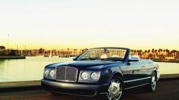 Bentley Azure 2006 - widok z przodu