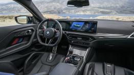 BMW zrobiło to po raz pierwszy. Nowe M2 xDrive ma 480 KM i napęd na cztery koła