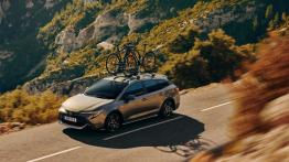 Ta Toyota Corolla poradzi sobie w terenie. Ale o rajdach off-roadowych zapomnijcie