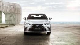 Nowy Lexus ES dotrze do Europy