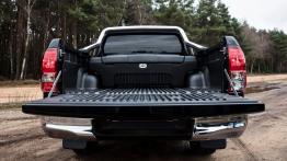 Toyota Hilux Invincible 50 Chrome Edition na 50-lecie modelu