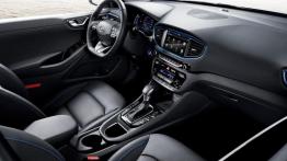 3 x Hyundai Ioniq w Genewie