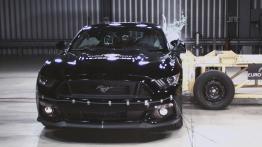 Mustang na dwójkę, Volvo na piątkę