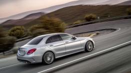 Mercedes-Benz C450 AMG Sport - recepta na dylematy?