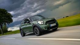 Mini Countryman debiutuje po drobnym liftingu